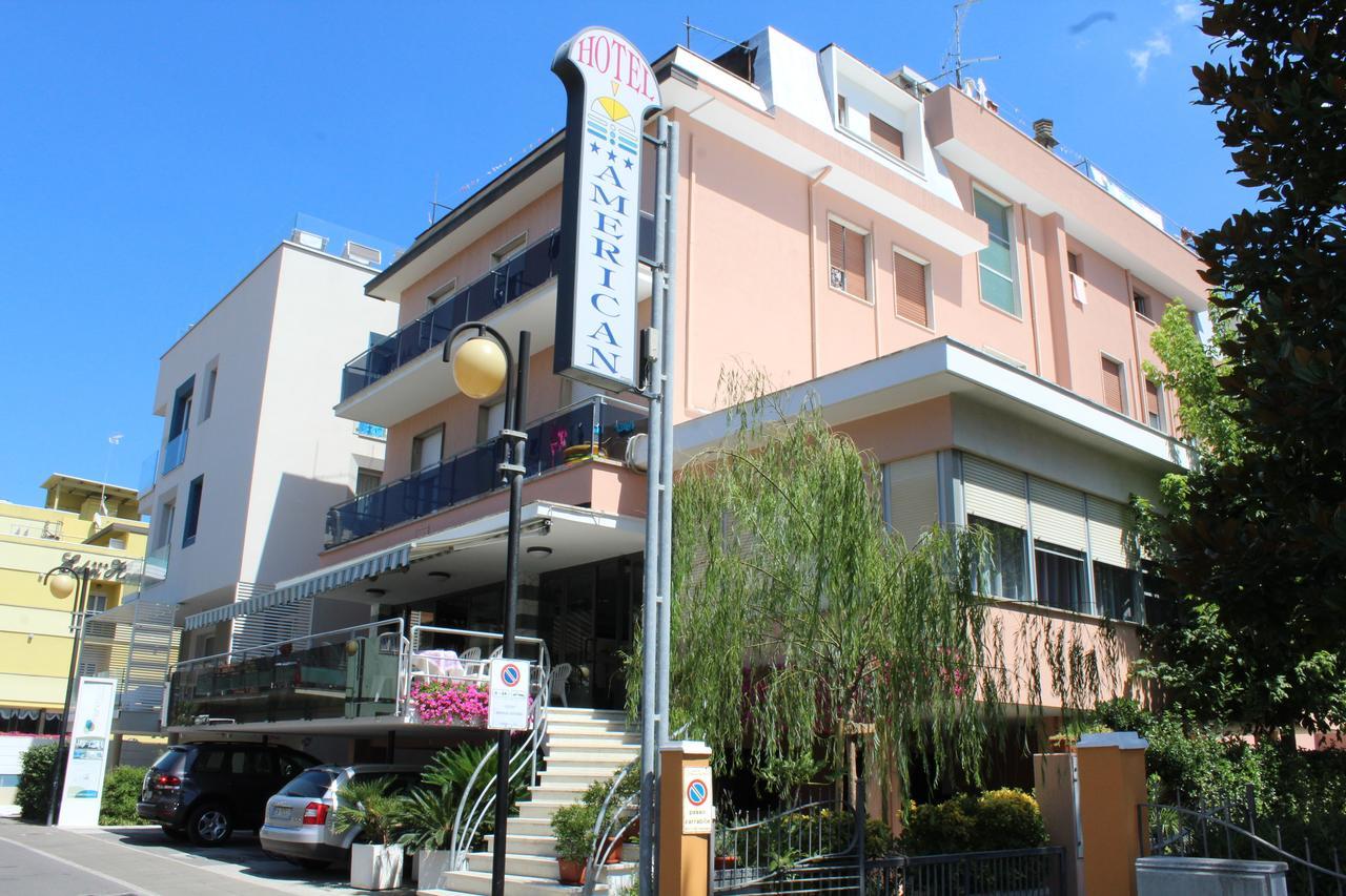 بيلاريا-إيجيا مارينا Hotel American المظهر الخارجي الصورة