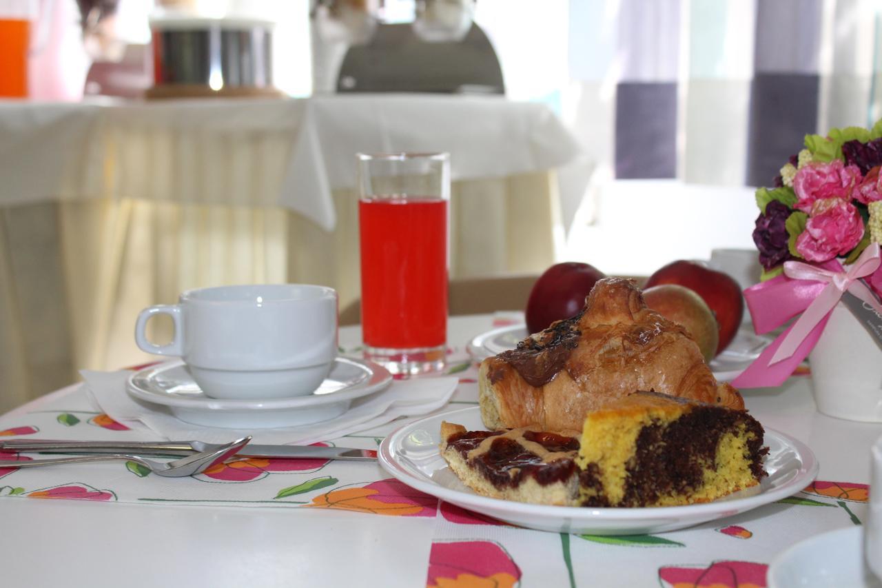 بيلاريا-إيجيا مارينا Hotel American المظهر الخارجي الصورة