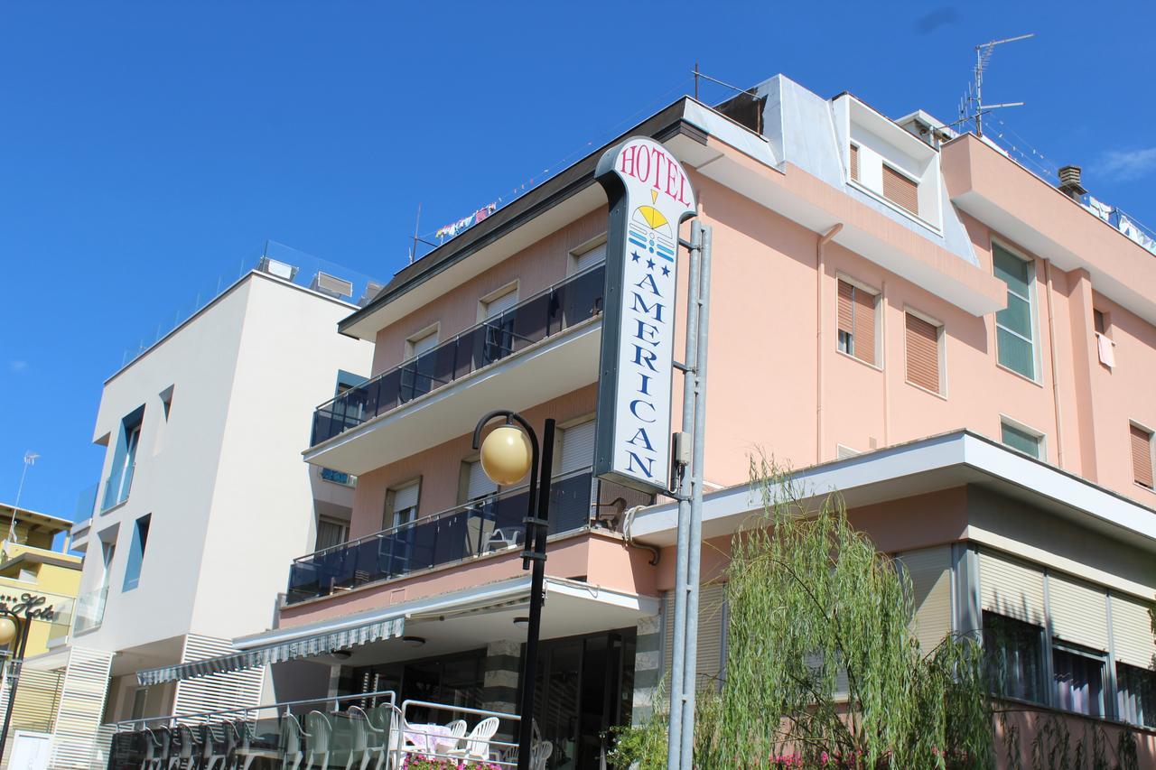 بيلاريا-إيجيا مارينا Hotel American المظهر الخارجي الصورة