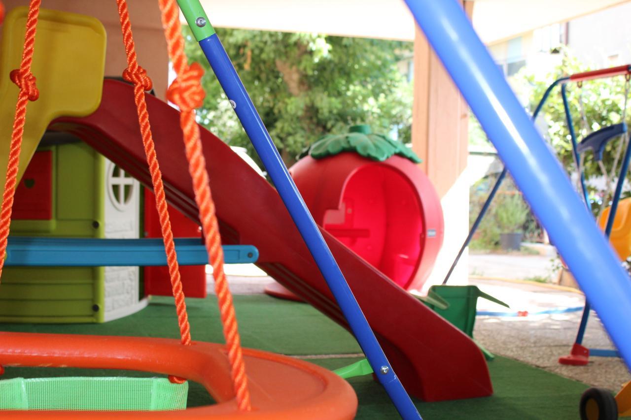 بيلاريا-إيجيا مارينا Hotel American المظهر الخارجي الصورة