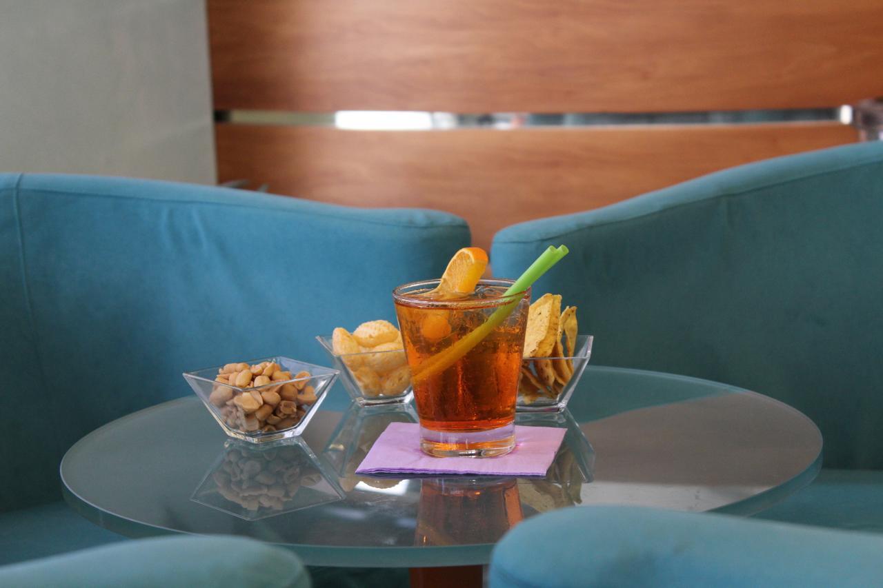 بيلاريا-إيجيا مارينا Hotel American المظهر الخارجي الصورة